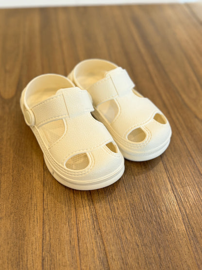 Kids Lightweight Sandals  - Comfortable, Stylish & Perfect for Any Occasion!