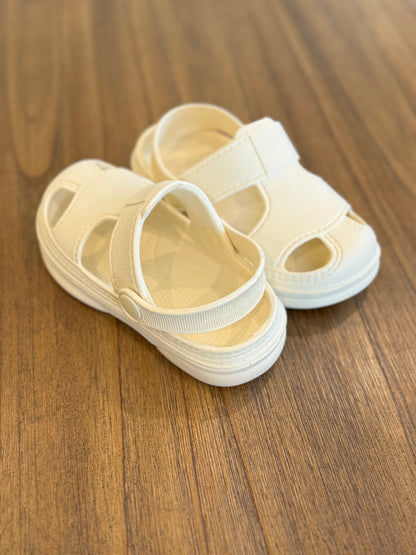 Kids Lightweight Sandals  - Comfortable, Stylish & Perfect for Any Occasion!