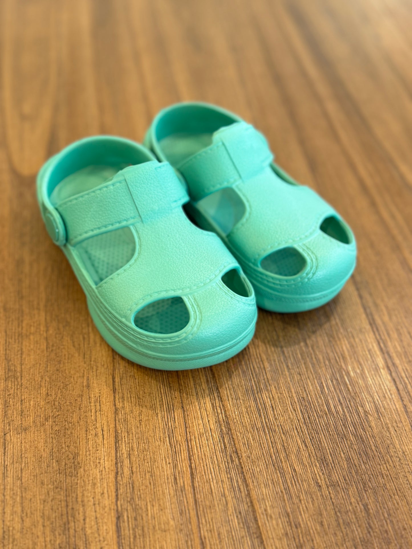 Kids Lightweight Sandals  - Comfortable, Stylish & Perfect for Any Occasion!