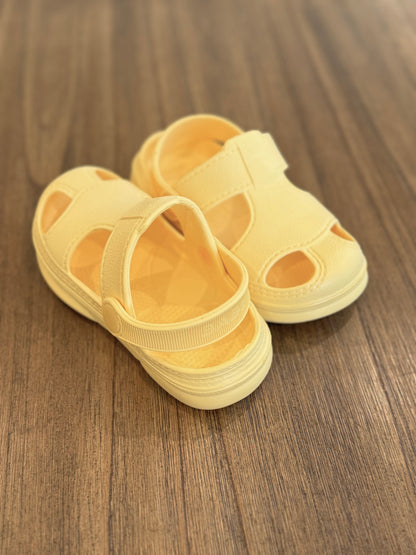 Kids Lightweight Sandals  - Comfortable, Stylish & Perfect for Any Occasion!